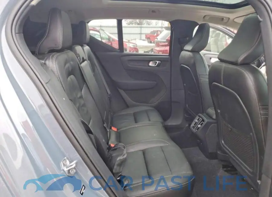 YV4162UK2N2668191# 10