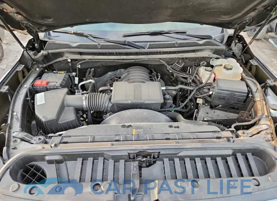 1GT49RE76MF215399# 11