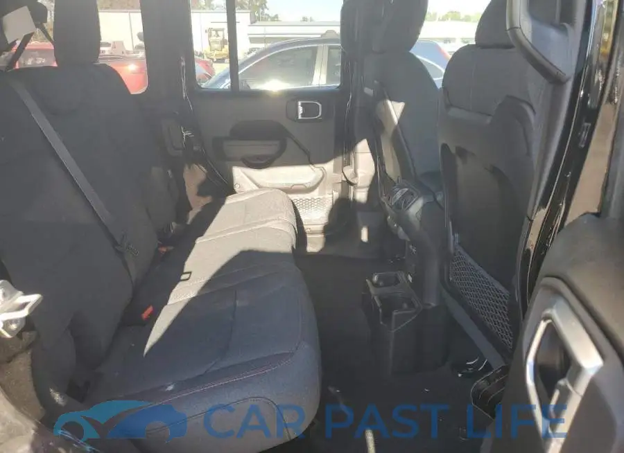 1C4RJXFG2RW261092# 11