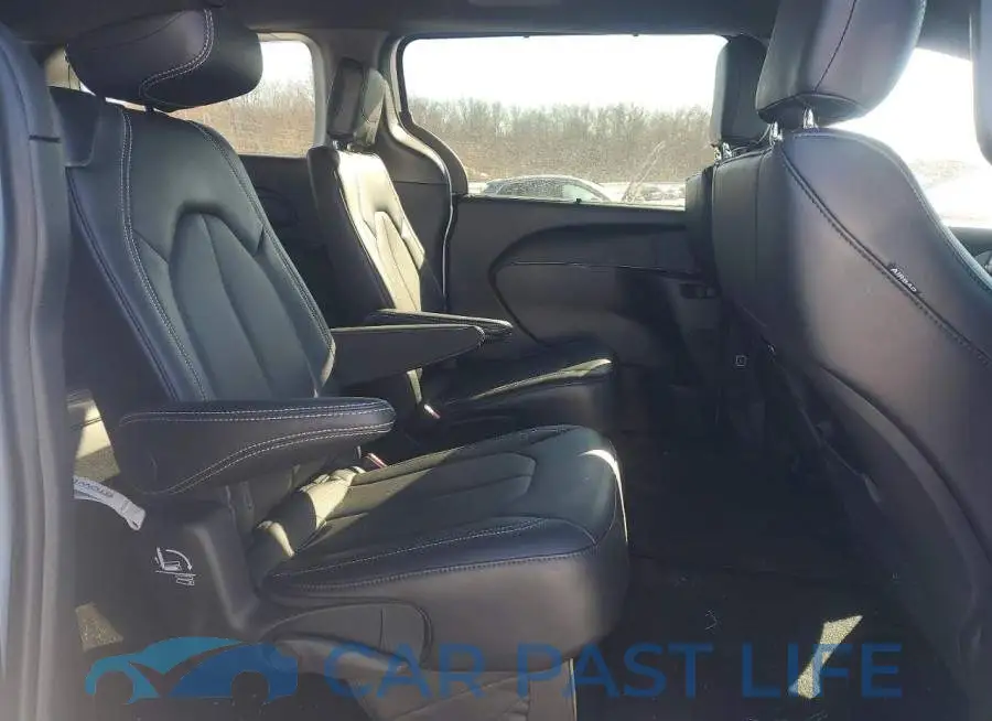 2C4RC1BGXTR201249# 11