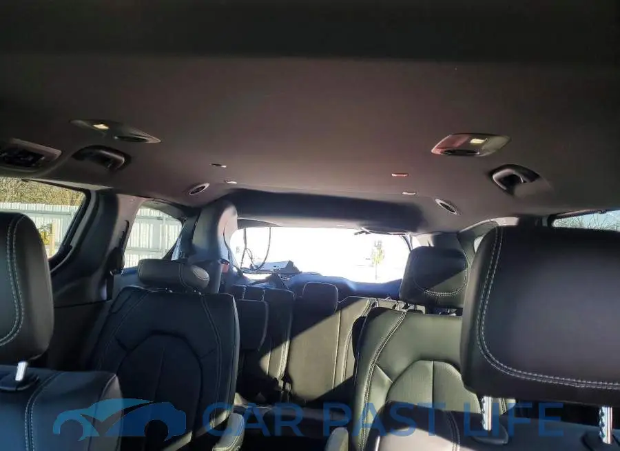 2C4RC1BGXTR201249# 10