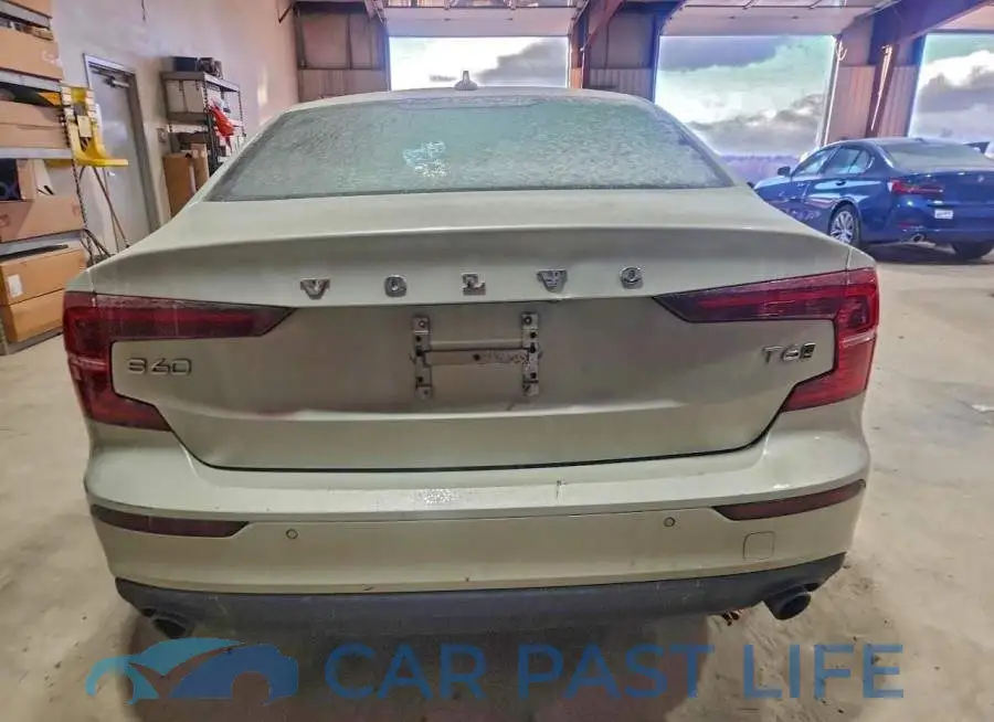 7JRA22TK7KG006588# 6
