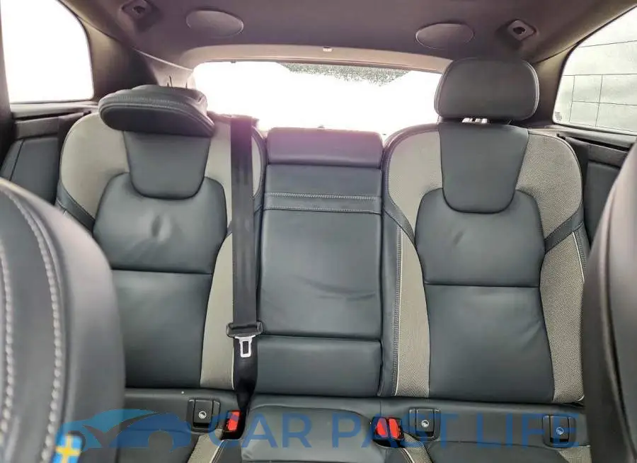 YV4102RM3M1681614# 10