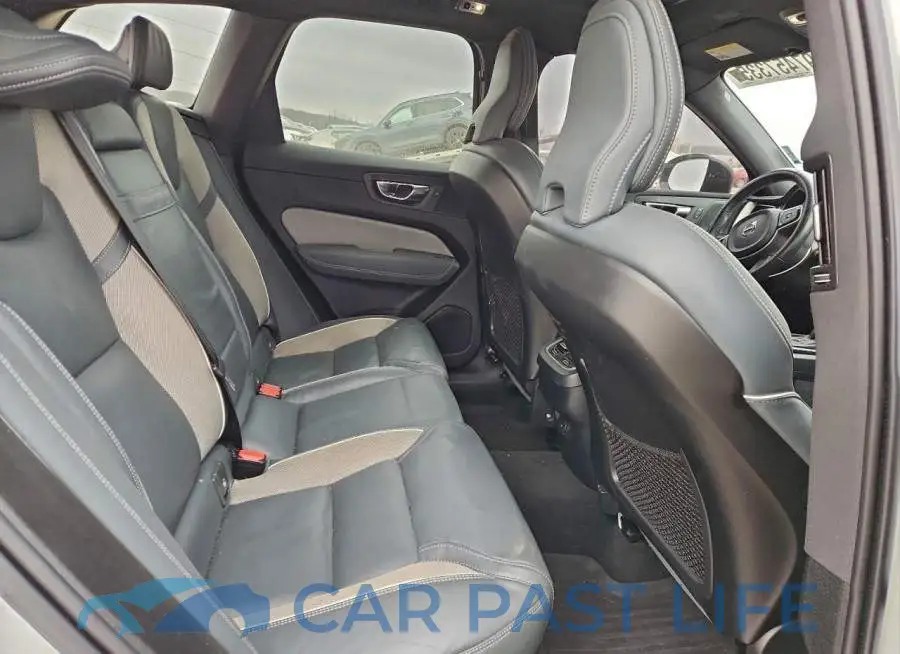 YV4102RM3M1681614# 11