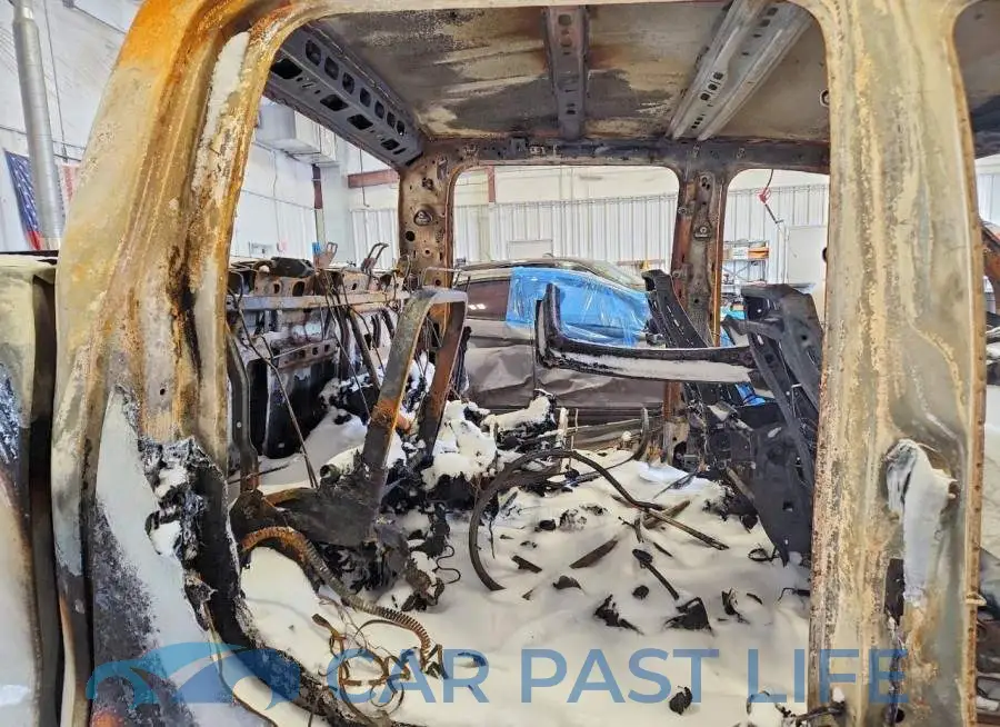 3GCPYFED7KG209398# 10