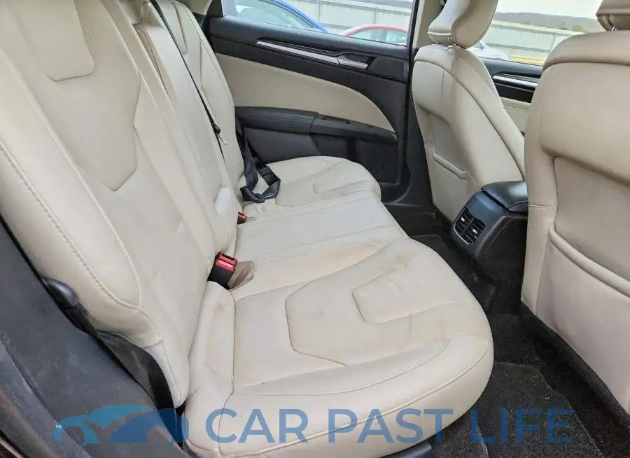 3FA6P0D9XJR268771# 10