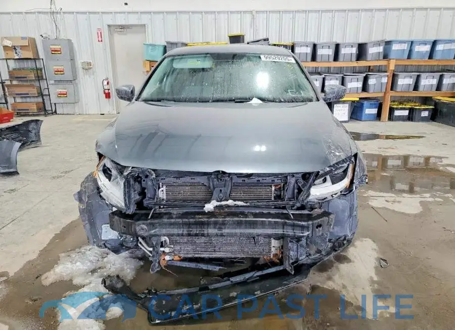 3VW167AJ7JM206835# 5