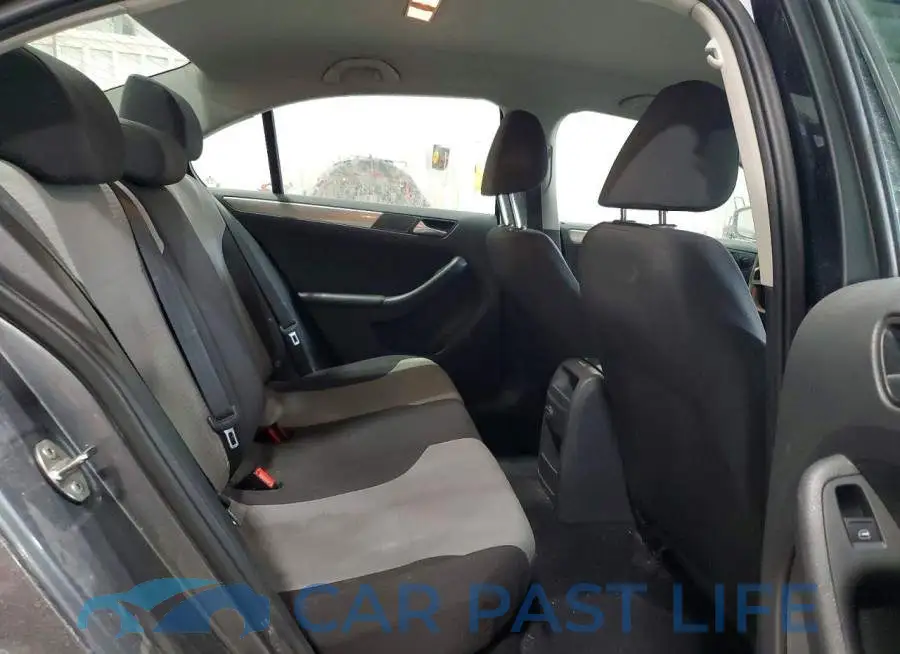 3VW167AJ7JM206835# 10