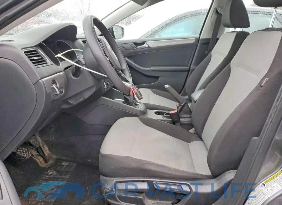 3VW167AJ7JM206835# 7