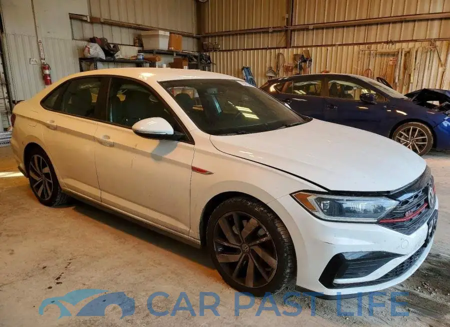 3VW6T7BU9LM084845# 4