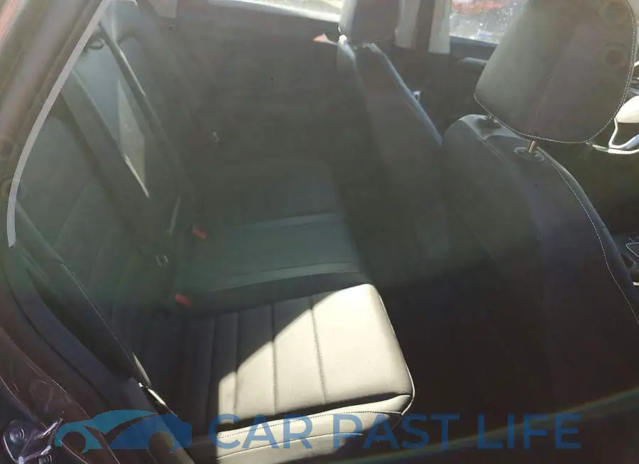 3VW7M7BU2PM058529# 10