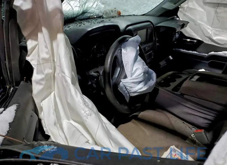 1GT22REG1JZ183774# 8