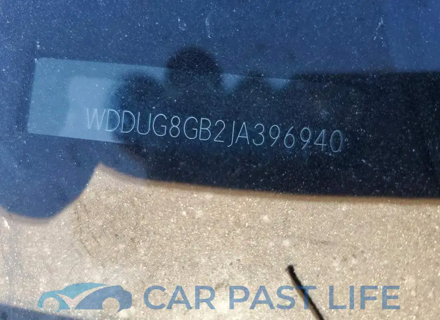 WDDUG8GB2JA396940# 12