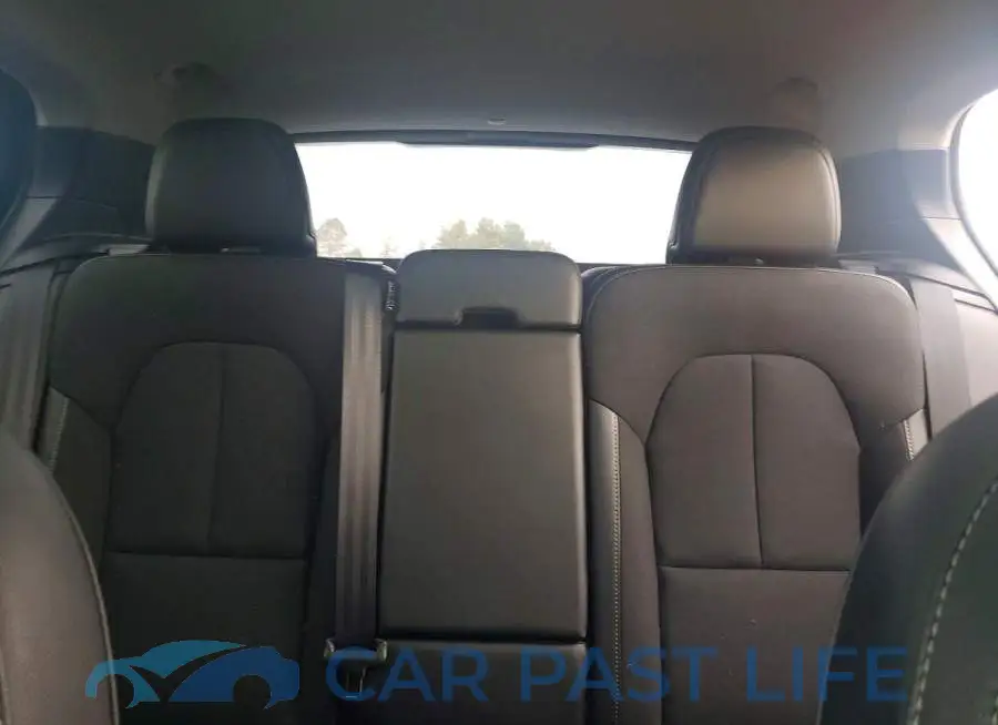 YV4162UK2L2298440# 10