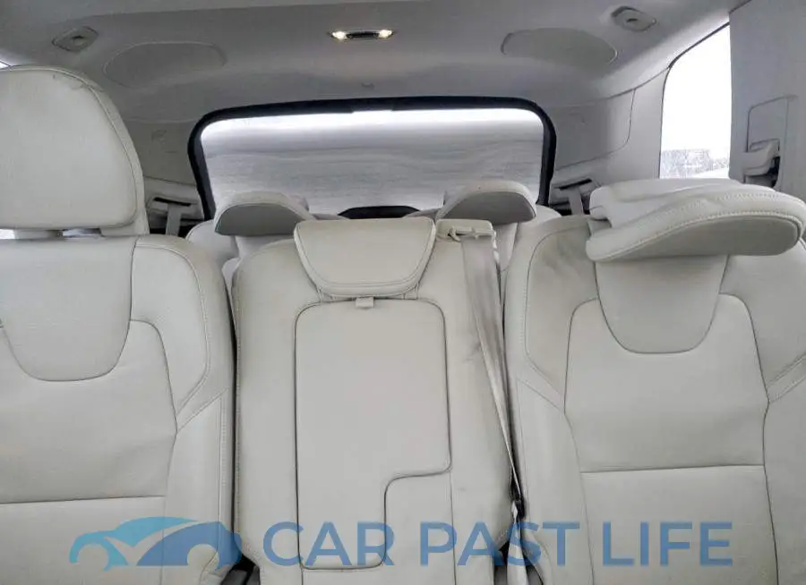 YV4A22PK5J1201595# 10