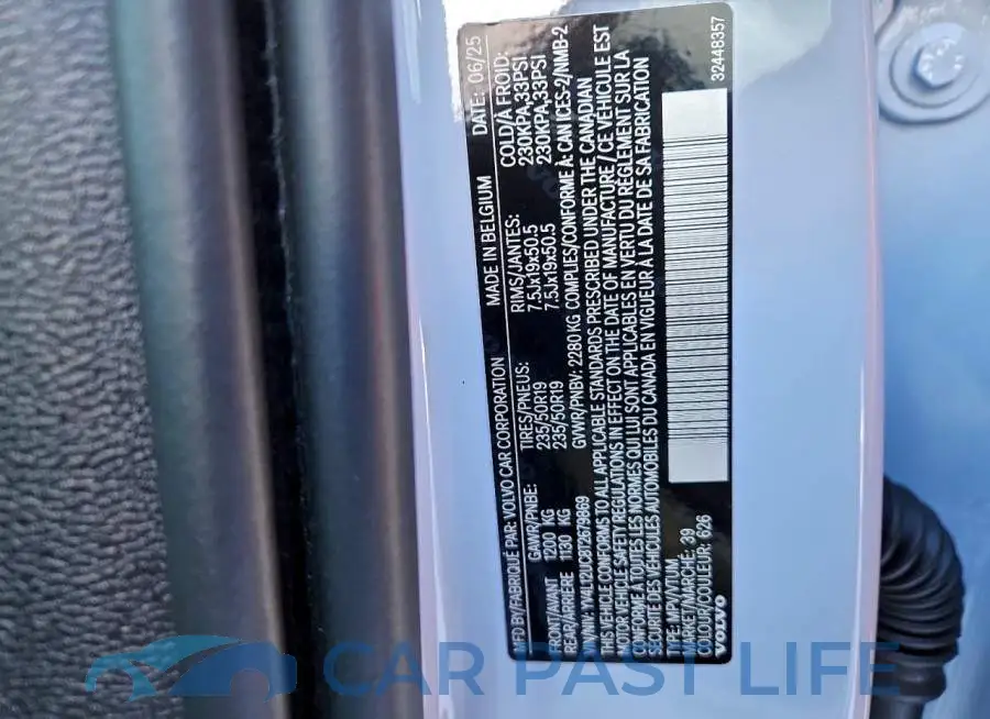 YV4L12UC8T2679869# 13