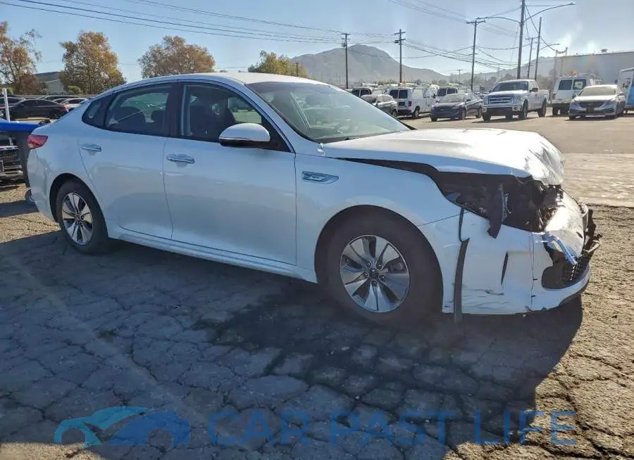 KNAGT4LE3J5020409# 4