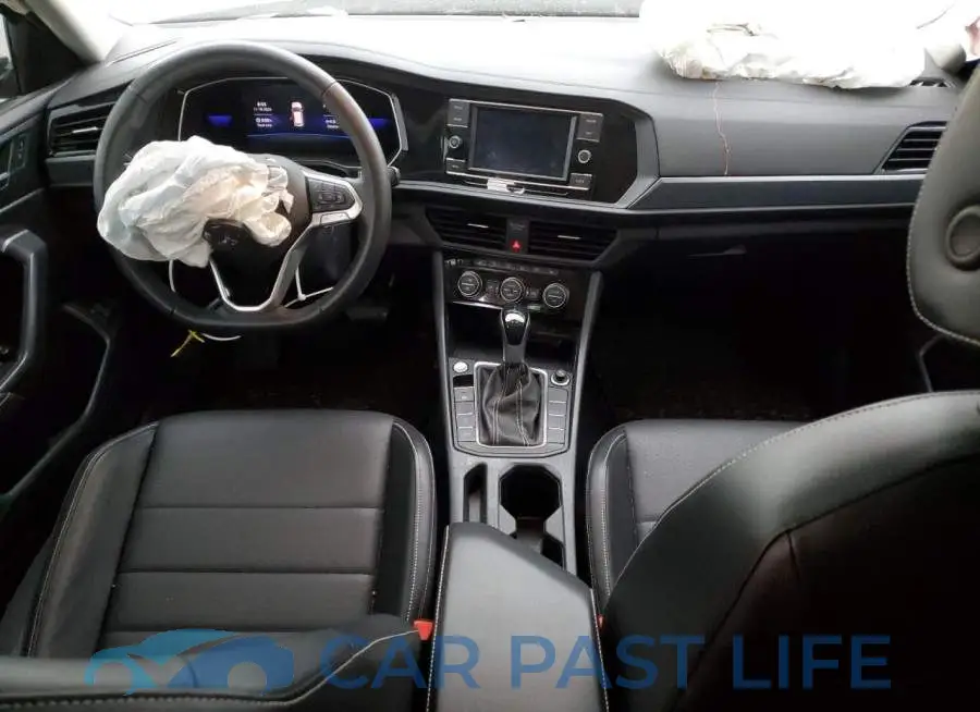 3VW7M7BU1NM014776# 8