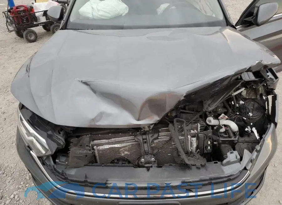 3VW7M7BU1NM014776# 11