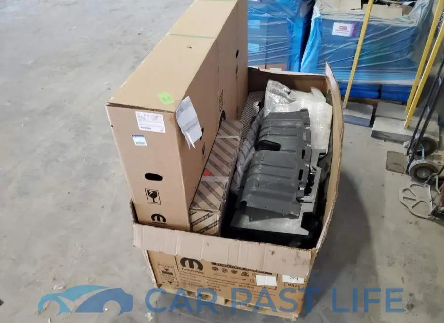 ZARFAMBN4R7679949# 12