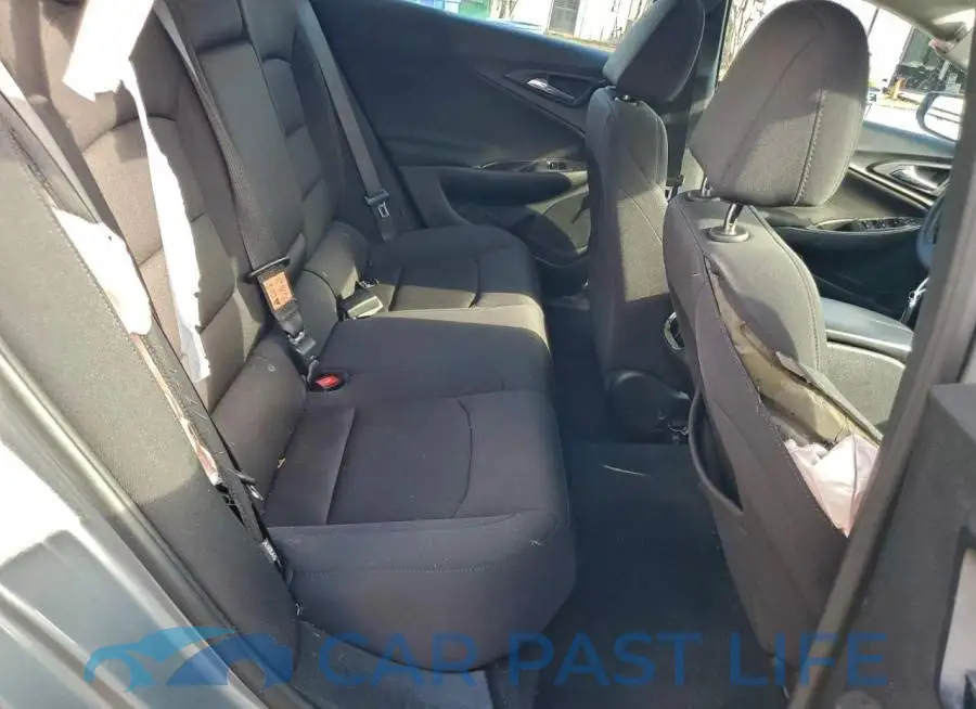 1G1ZD5ST1PF163692# 10