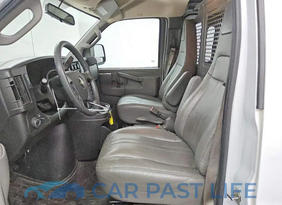 1GCWGAFP8N1217877# 7
