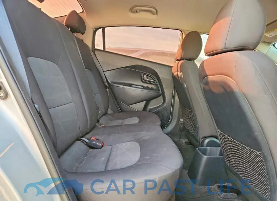 KNADM4A35H6113809# 10