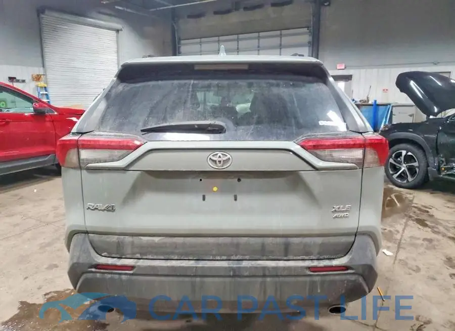 2T3P1RFV8MW184432# 6