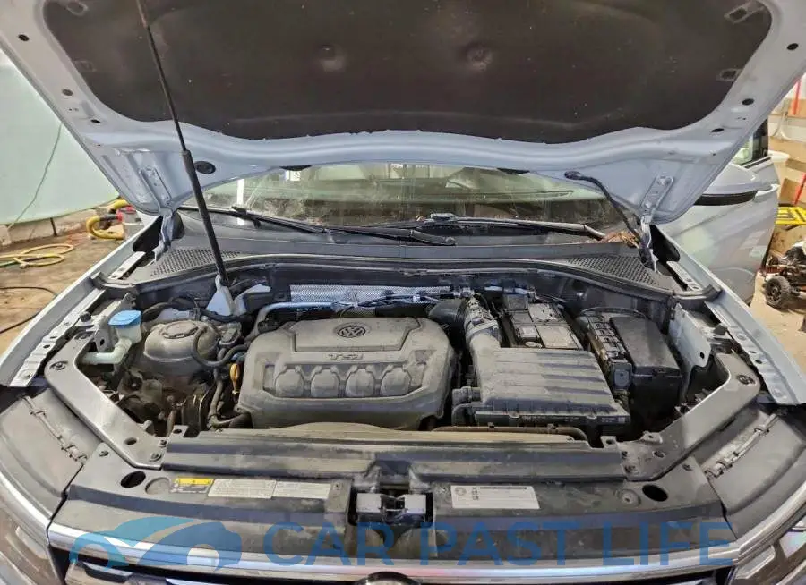 3VV4B7AX0KM056196# 12
