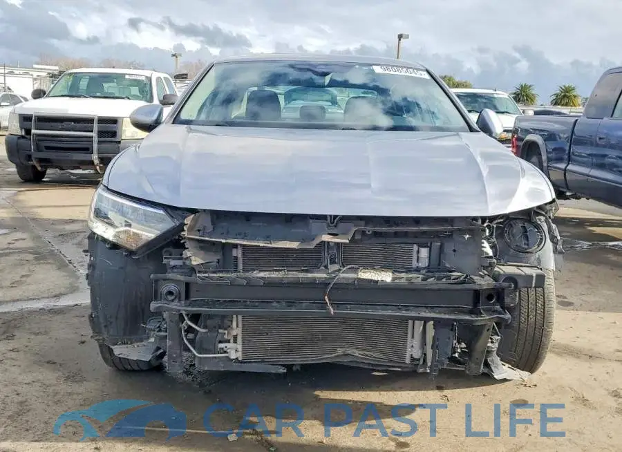 3VW5M7BU1RM077065# 5