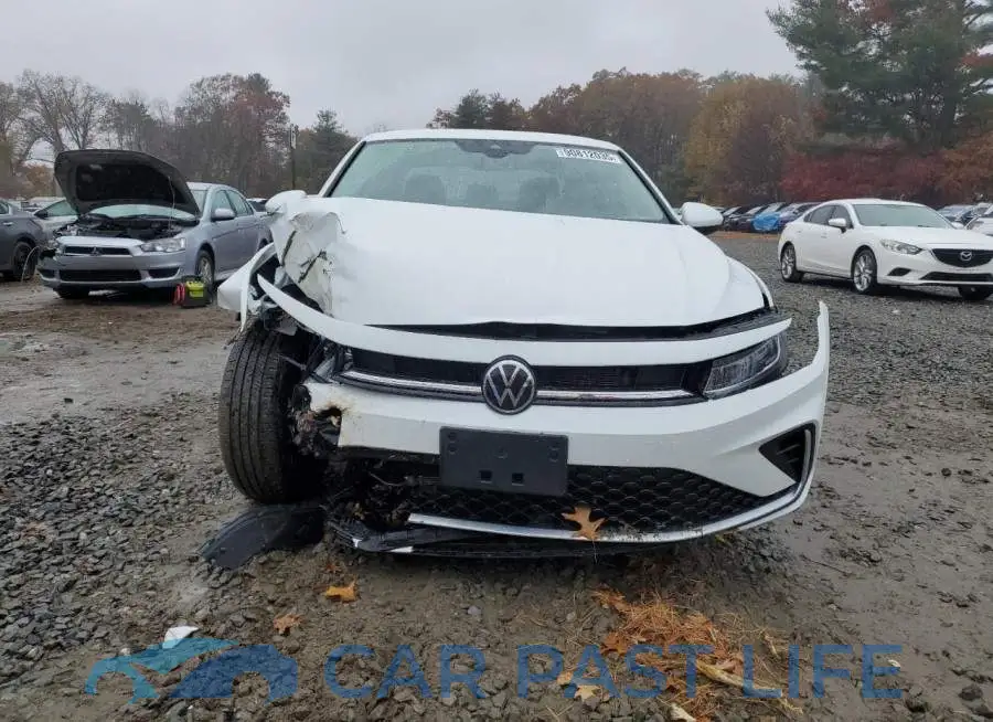 3VW5X7BU8SM111659# 5