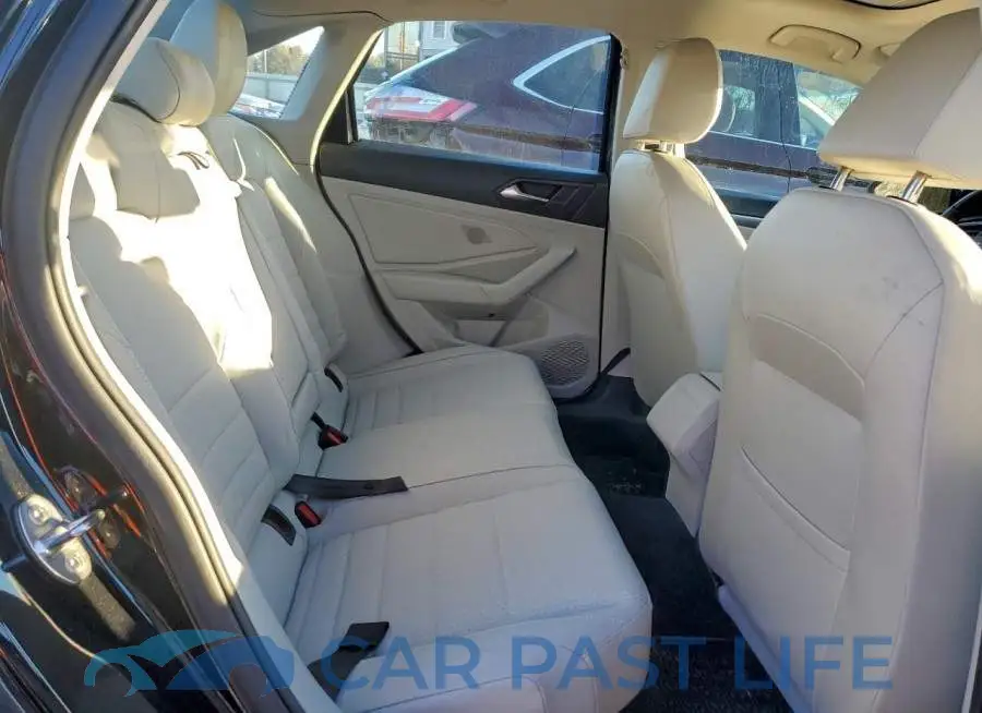 3VW7M7BU2PM031220# 10