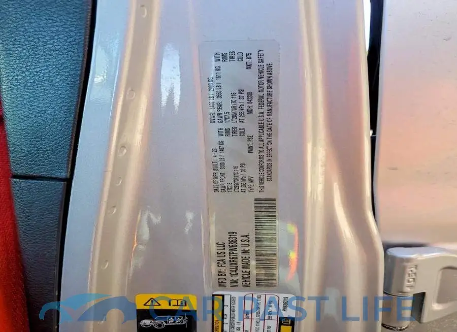 1C4JJXR67PW686319# 13