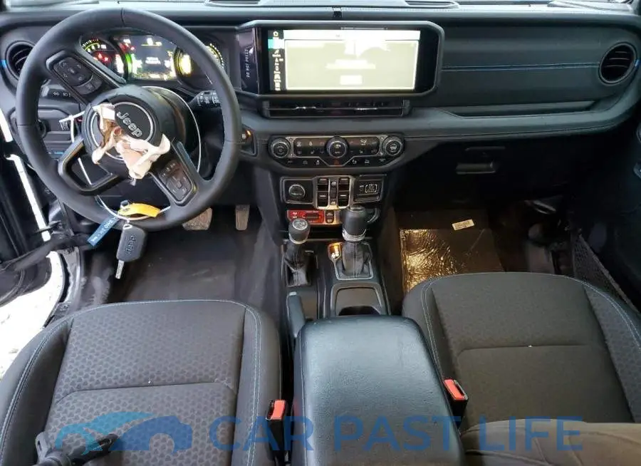 1C4RJXR62RW229245# 8