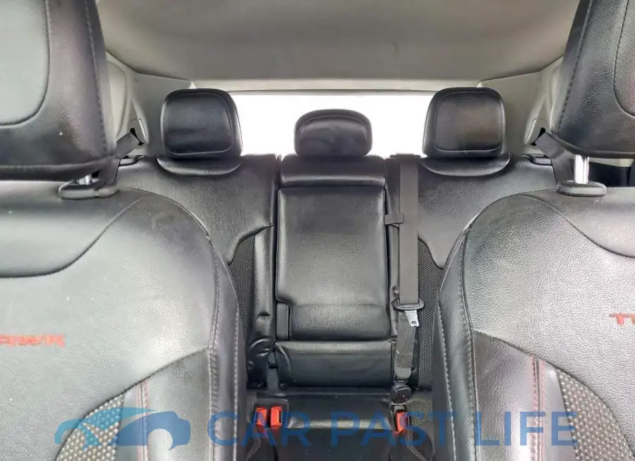 3C4NJDDB7LT208163# 10