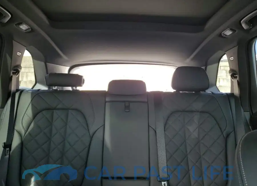 5UX23EU02R9U89659# 10