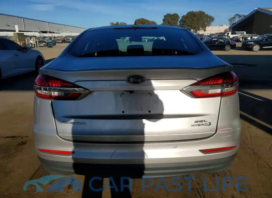 3FA6P0MUXKR117550# 6