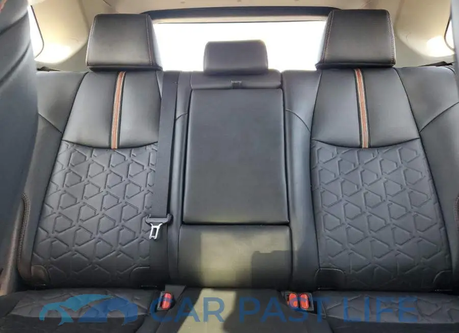 2T3J1RFV8MW160945# 10