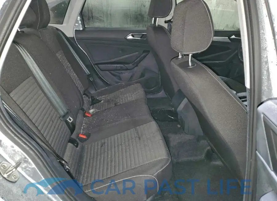 3VW5X7BU3SM074942# 10