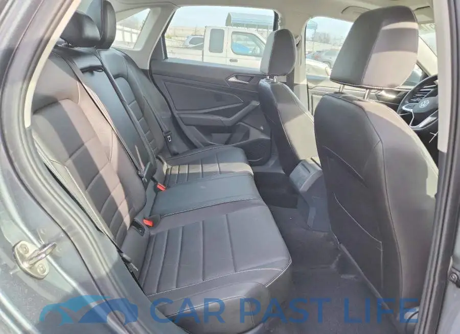 3VW7M7BU6PM055150# 10