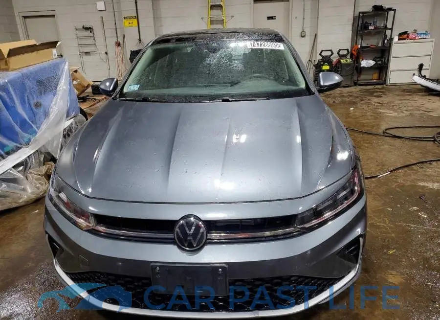 3VW7X7BU7SM060003# 5