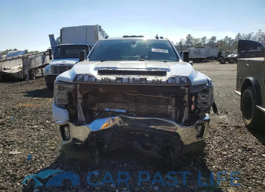 1GT48REY3NF132073# 5