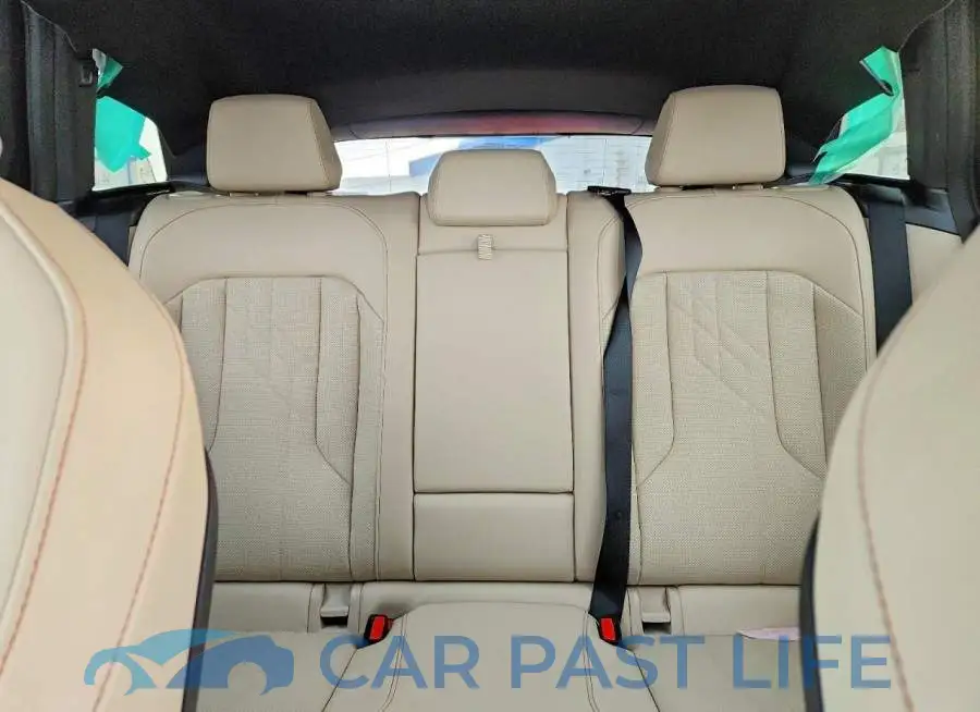 5UX53GP00S9032584# 10