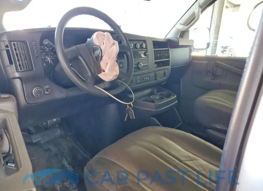 1GCWGBFP1J1318470# 8