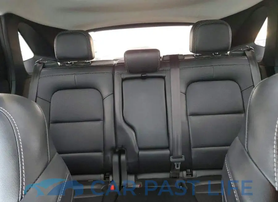 1FMCU9J95NUA68390# 10