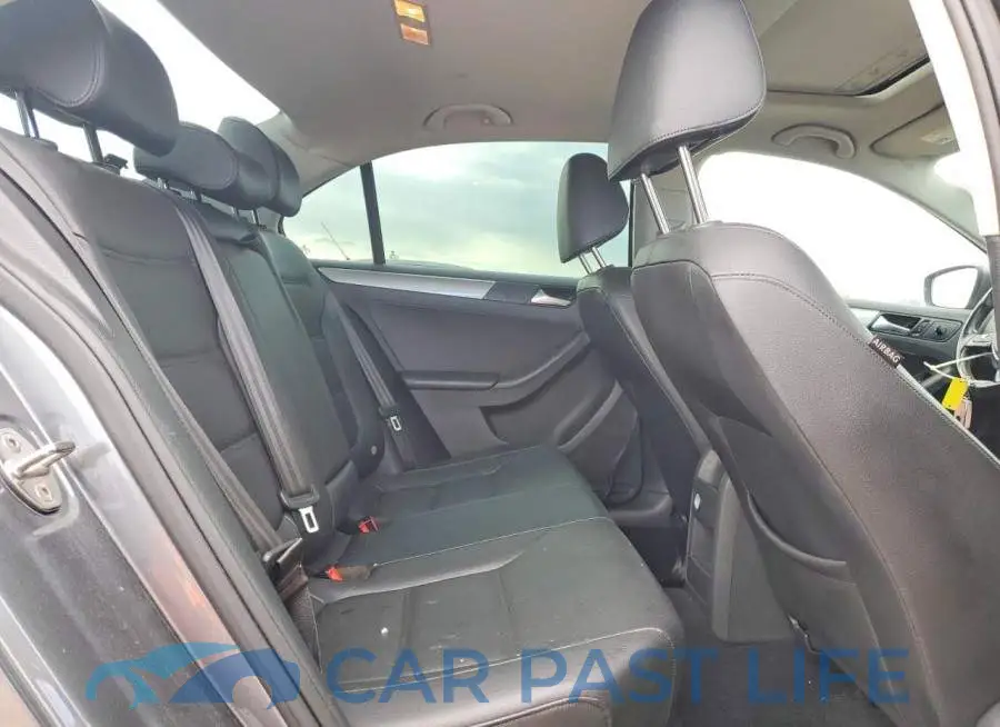 3VWDB7AJ3JM223009# 10