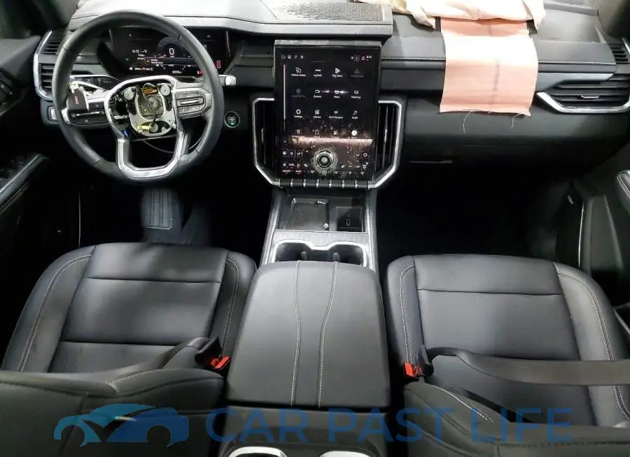 1GKENNRS6SJ261689# 8