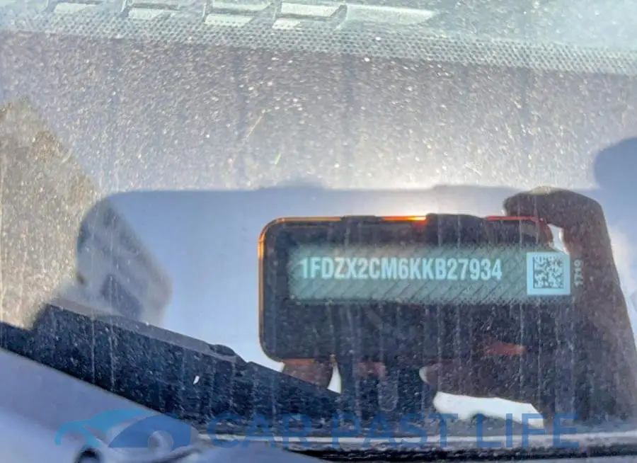 1FDZX2CM6KKB27934# 10