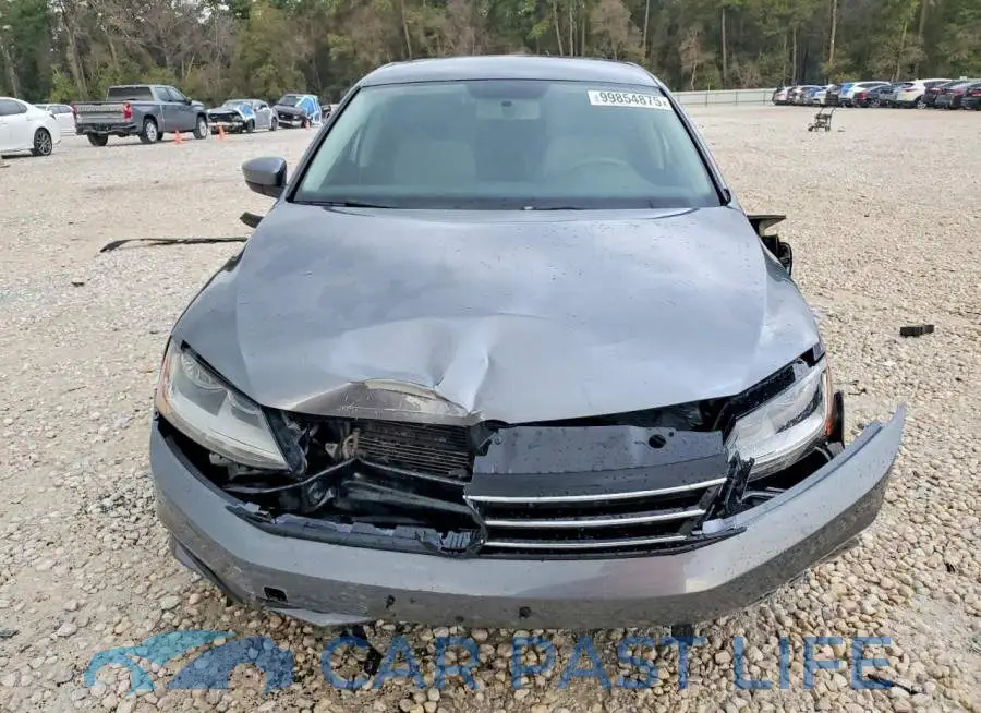 3VW2B7AJ0JM204361# 5