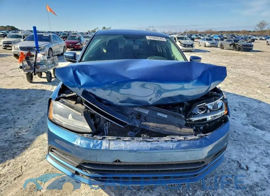 3VW2B7AJ5JM247108# 5